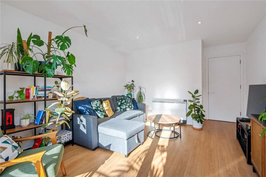 2 bedroom duplex for rent