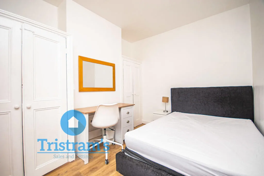 1 bedroom house share for rent