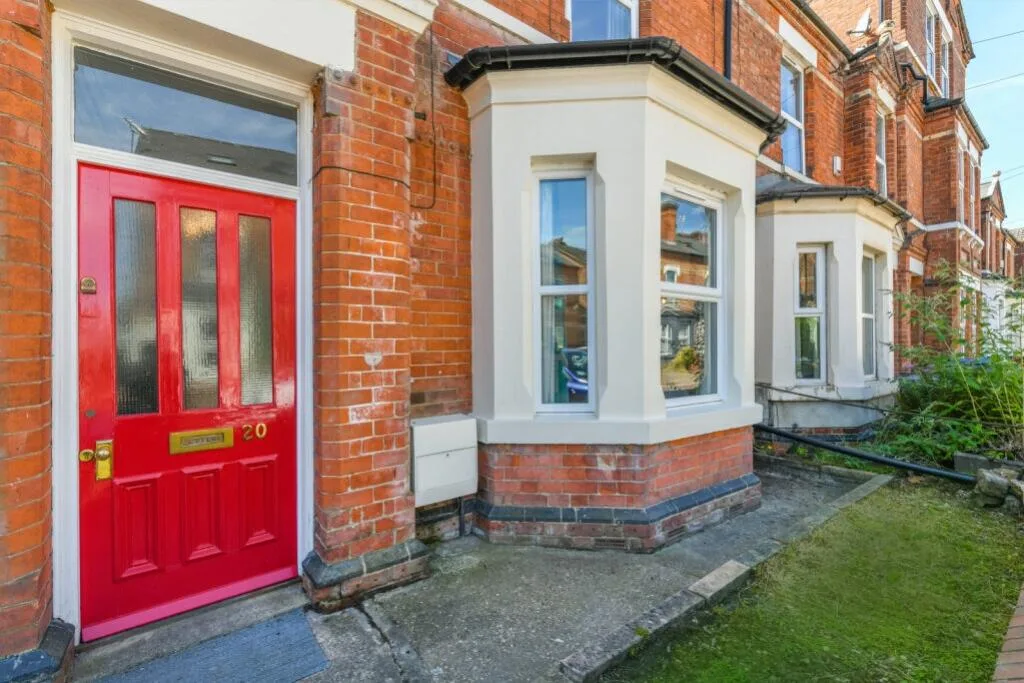 1 bedroom house share for rent