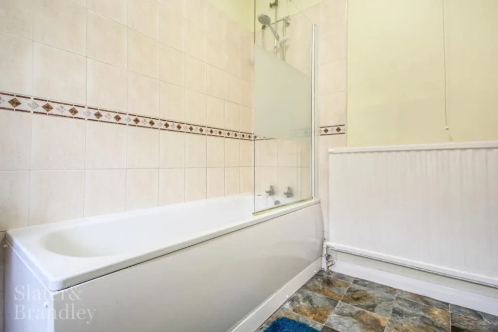 1 bedroom house share for rent