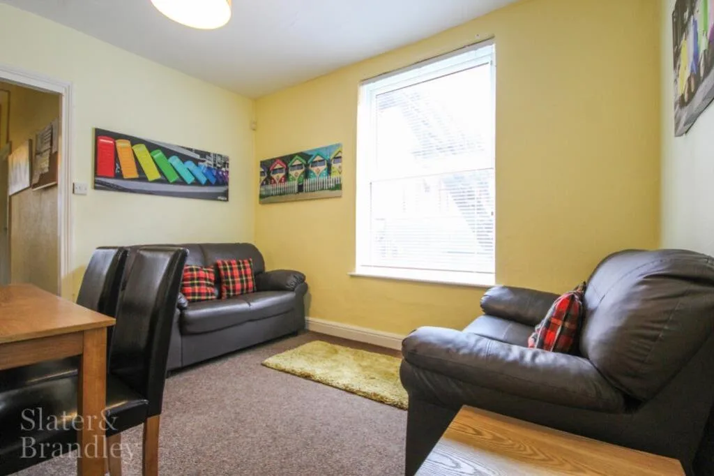 1 bedroom house share for rent