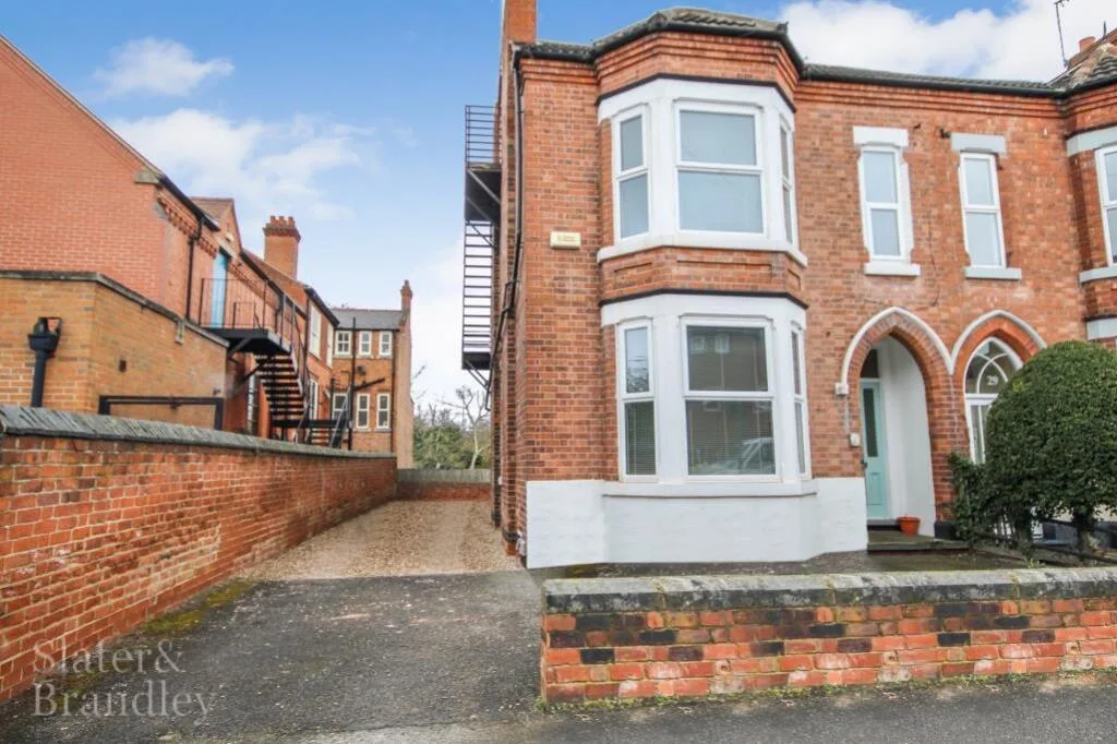 1 bedroom house share for rent