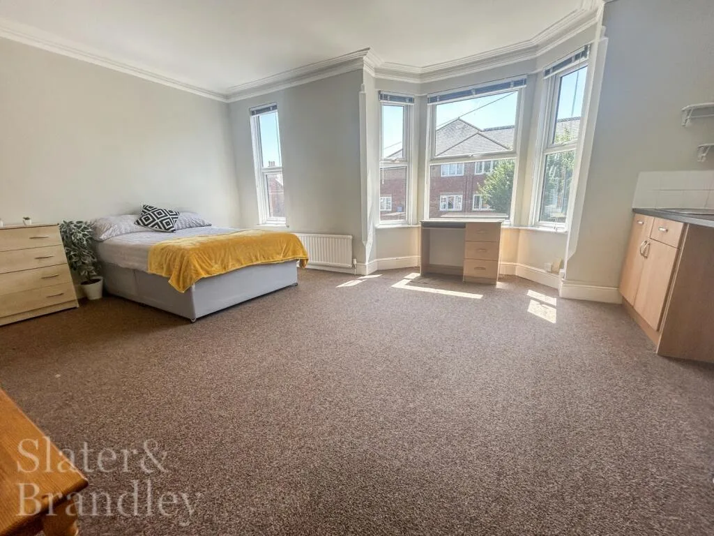 1 bedroom house share for rent