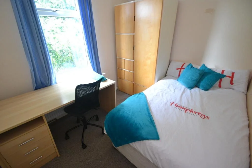 5 bedroom detached house for rent