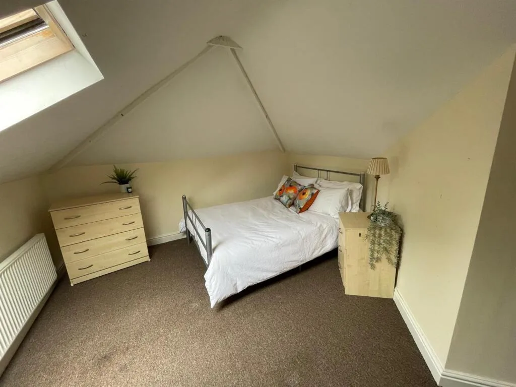 5 bedroom apartment for rent