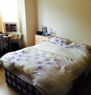 6 bedroom house for rent