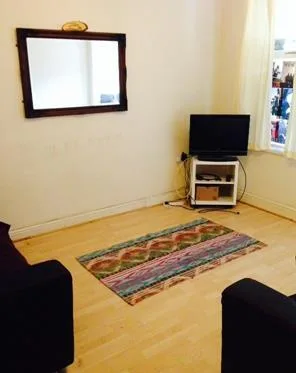 6 bedroom house for rent