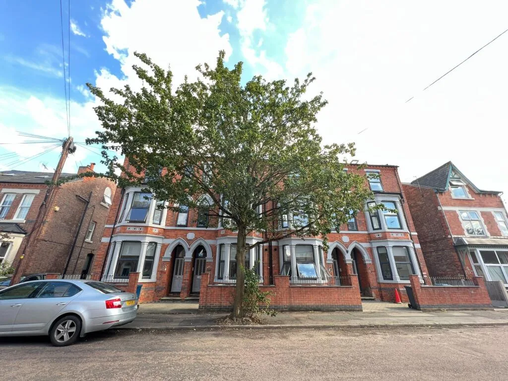 3 bedroom duplex for rent