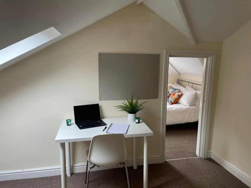 6 bedroom apartment for rent