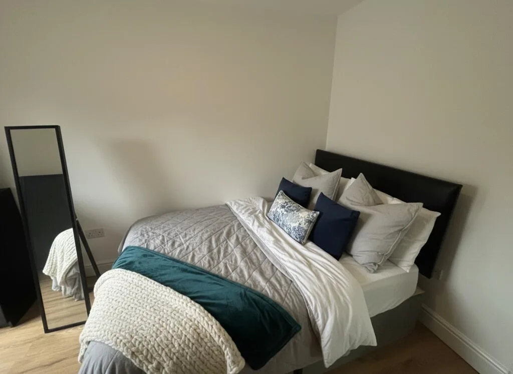 6 bedroom house for rent
