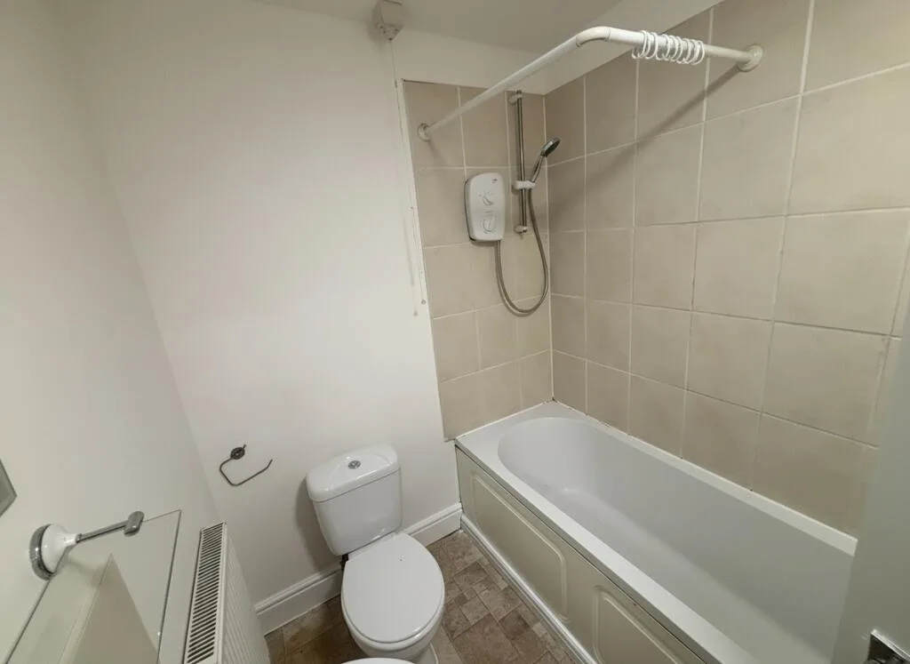 6 bedroom house for rent