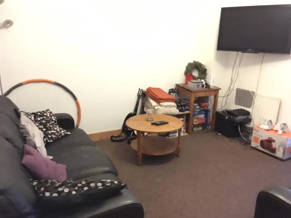 6 bedroom house for rent