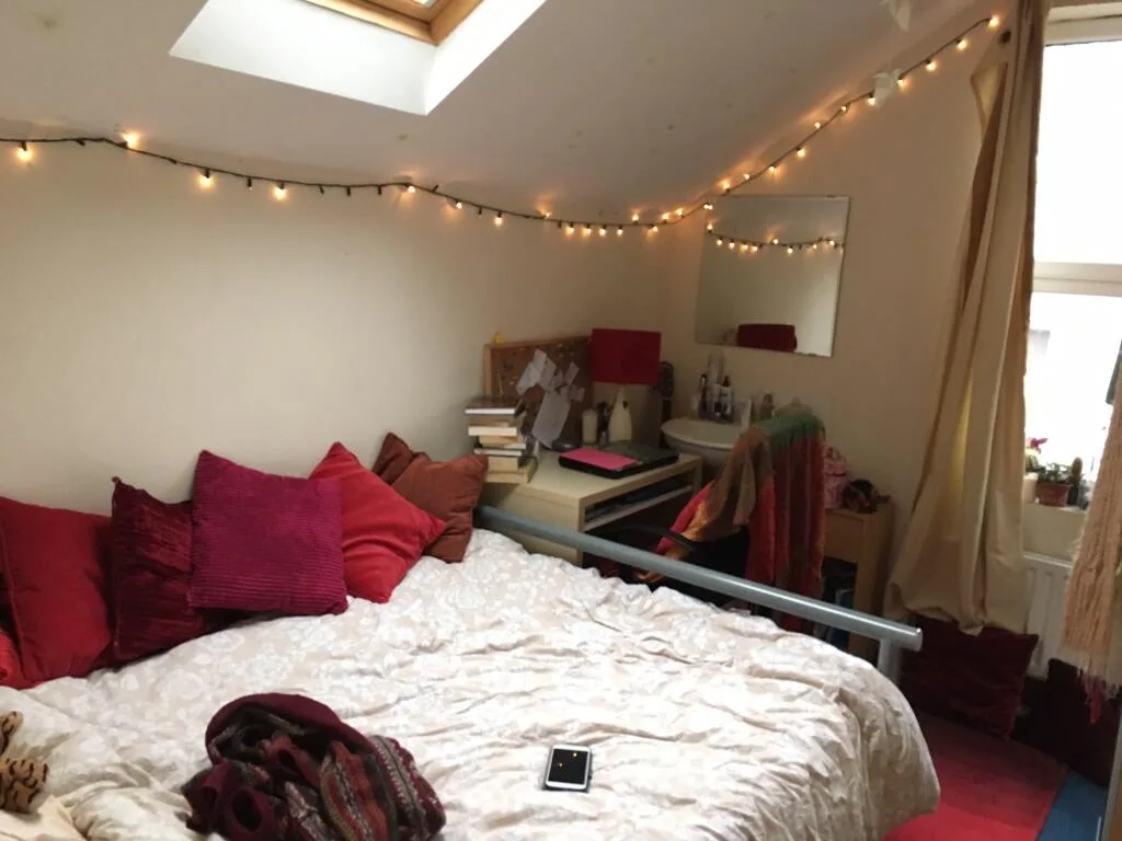 6 bedroom house for rent