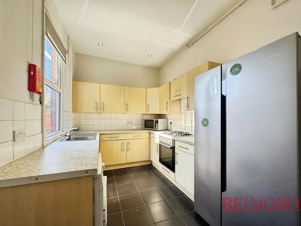 6 bedroom house share for rent