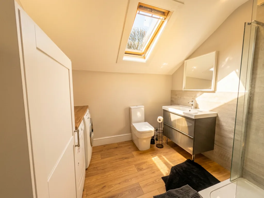 6 bedroom house for rent