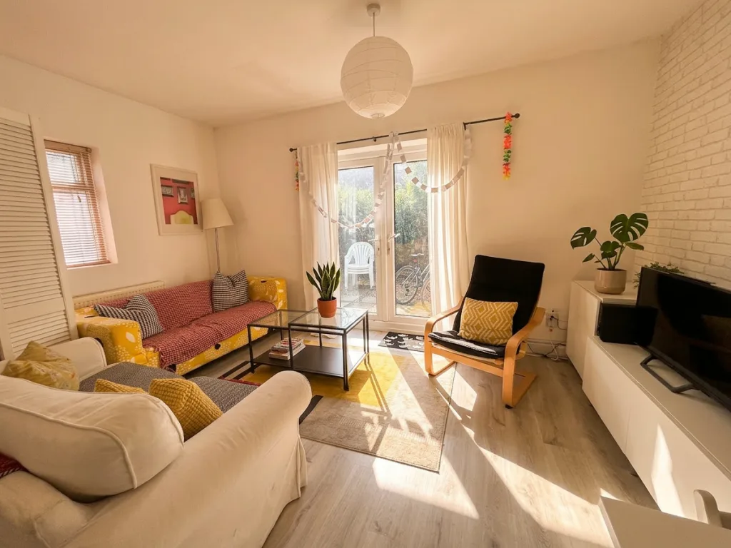 6 bedroom house for rent