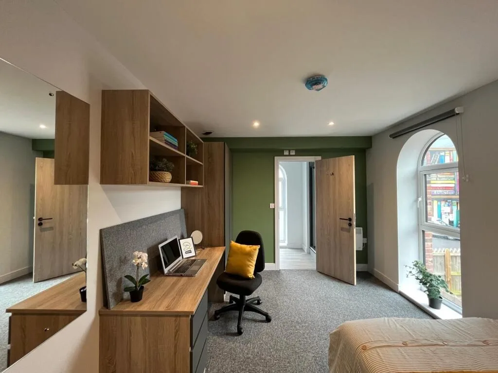 4 bedroom flat for rent