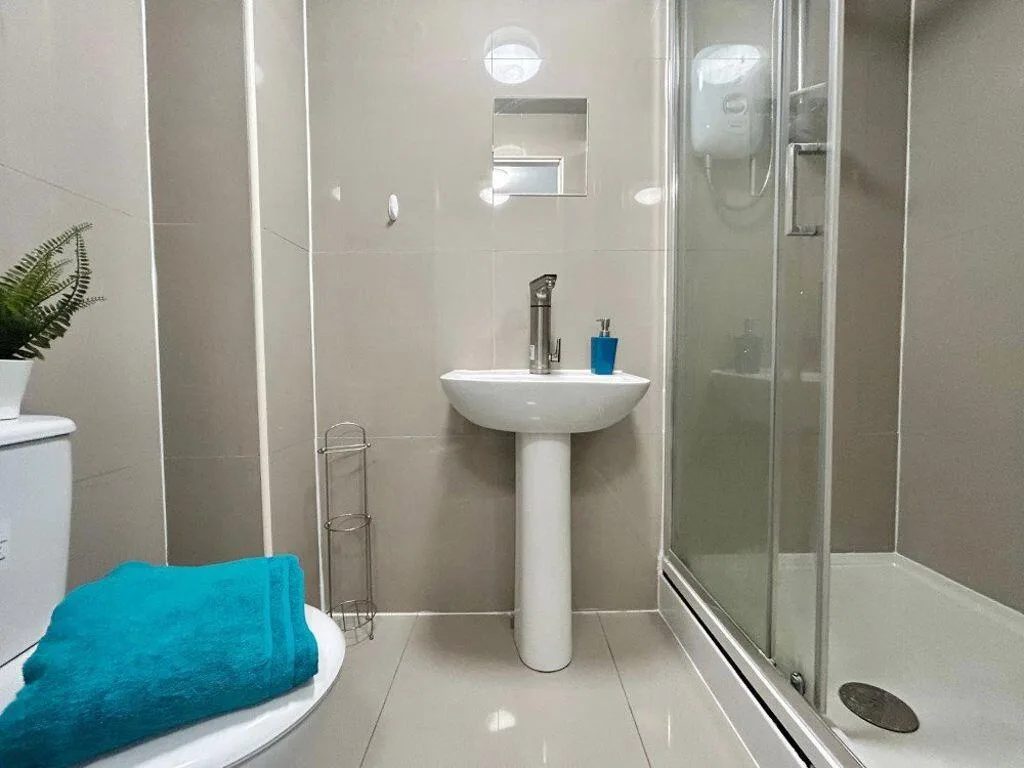 1 bedroom house share for rent