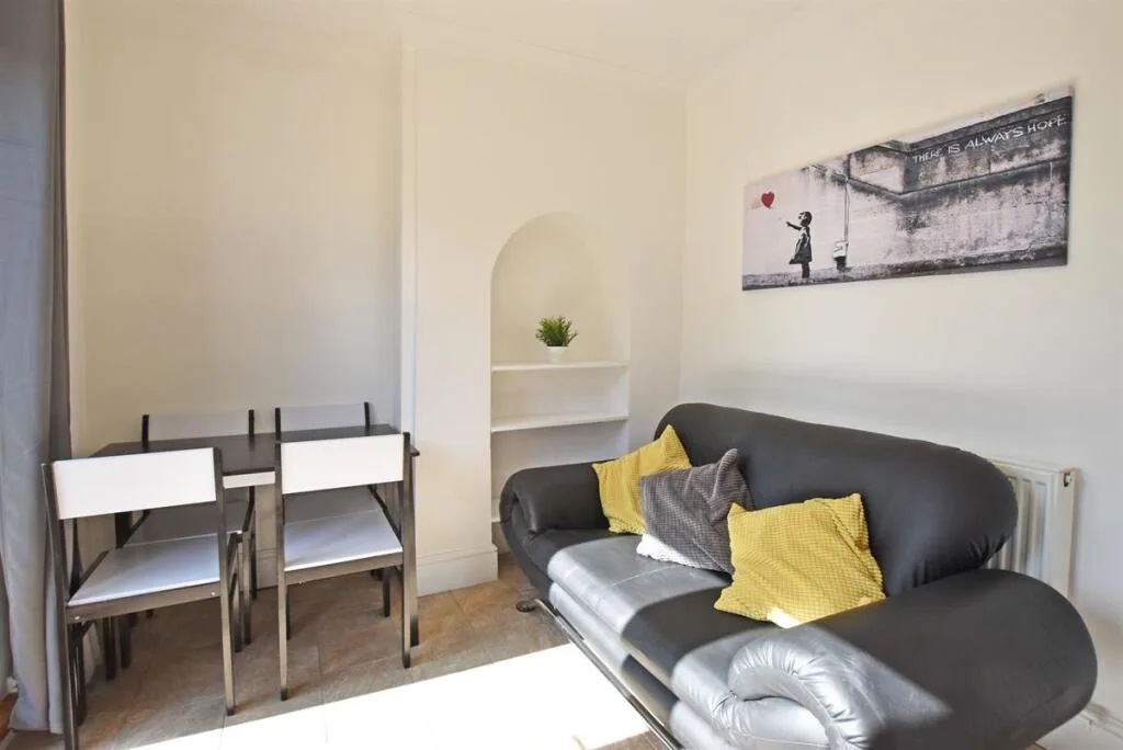 4 bedroom house for rent