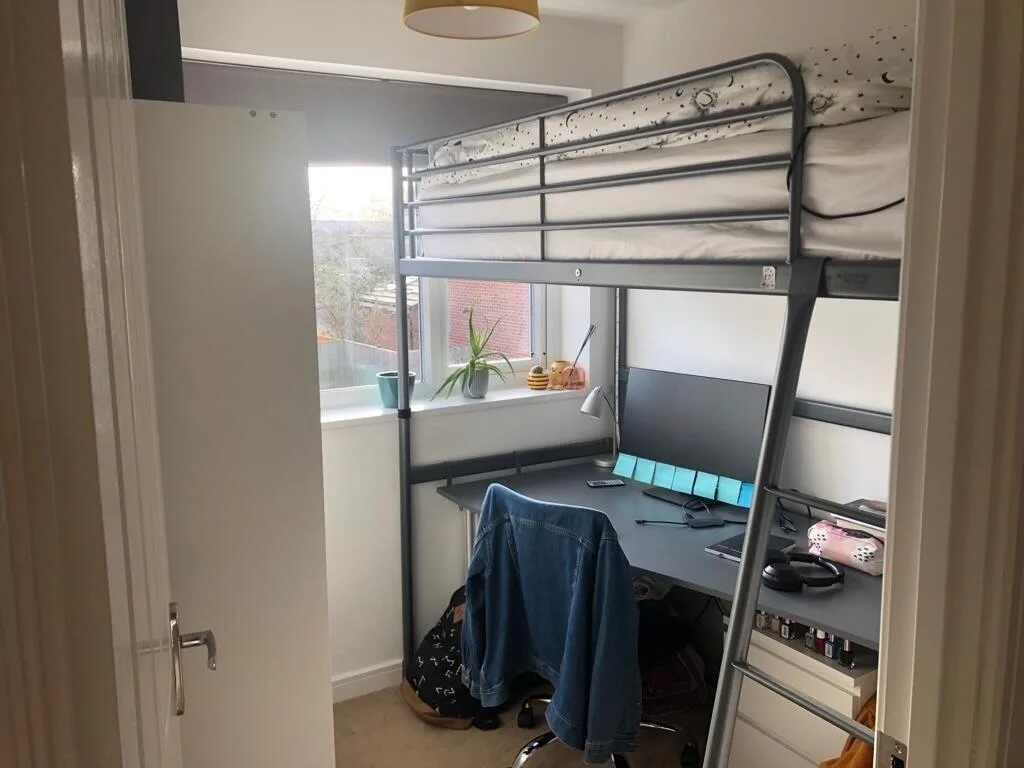 1 bedroom semi-detached house for rent