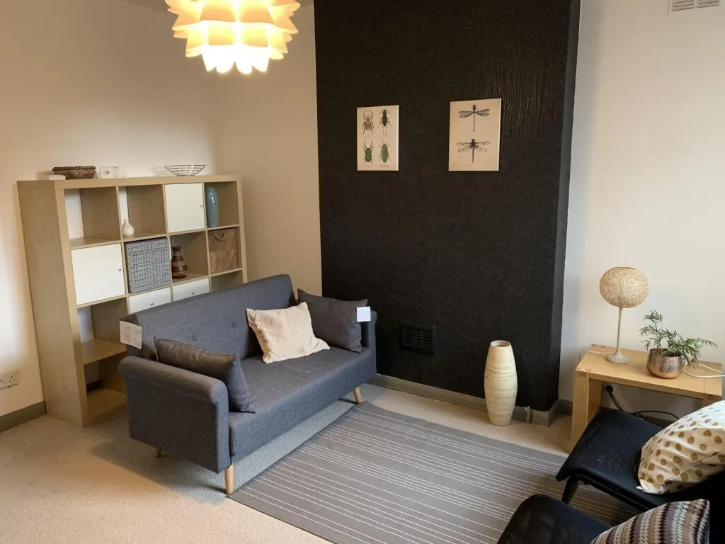4 bedroom end of terrace house for rent