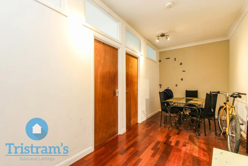 1 bedroom house share for rent