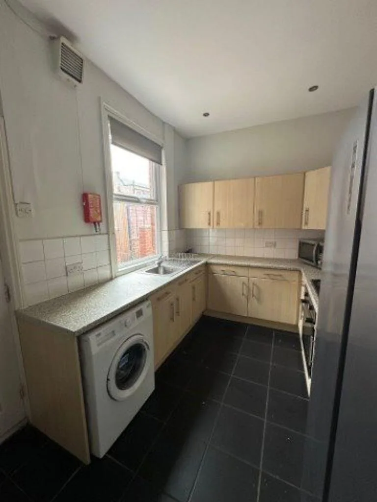 1 bedroom house for rent