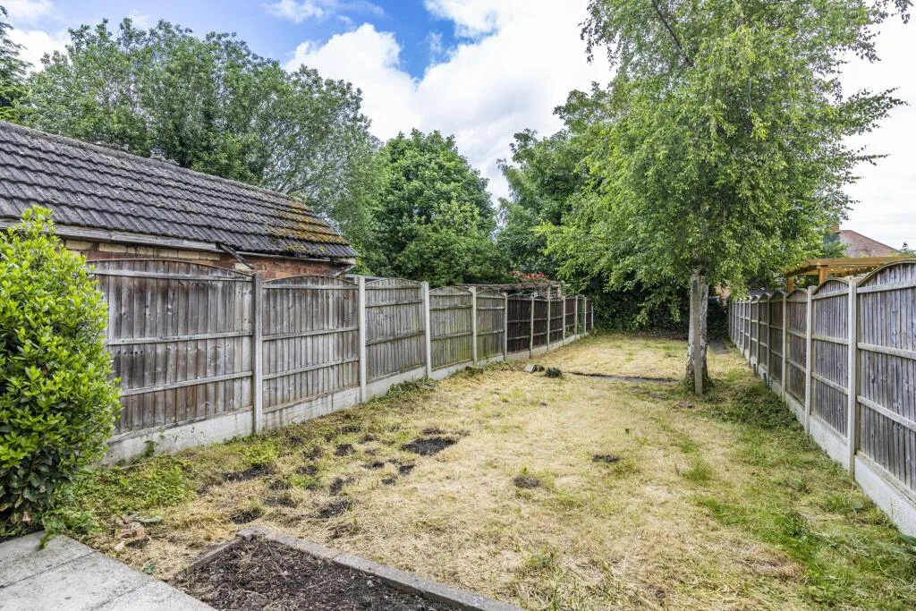 1 bedroom semi-detached house for rent