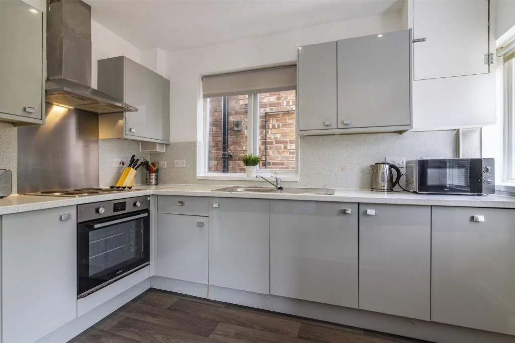 1 bedroom semi-detached house for rent