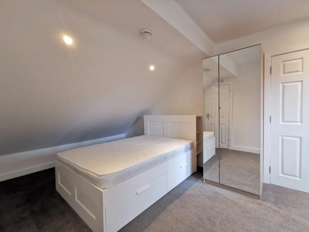 1 bedroom house for rent