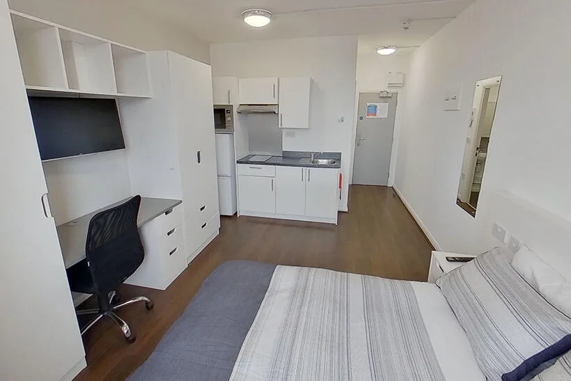 Studio flat for rent