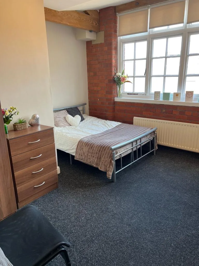 1 bedroom flat share for rent