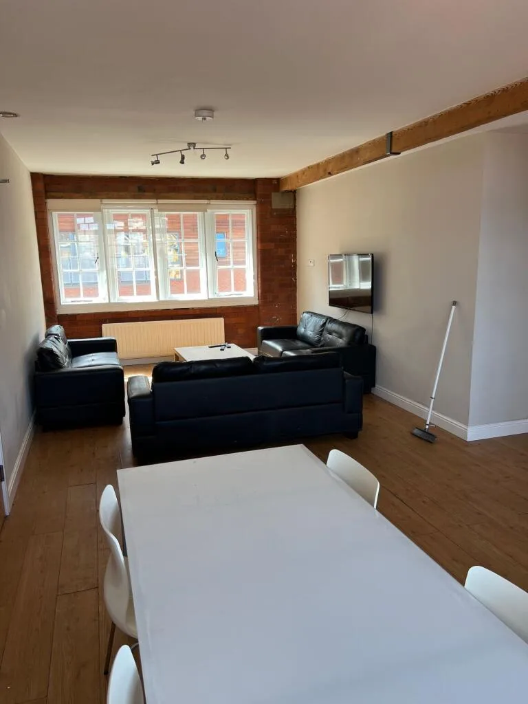 1 bedroom flat share for rent