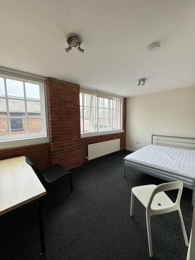 1 bedroom flat share for rent