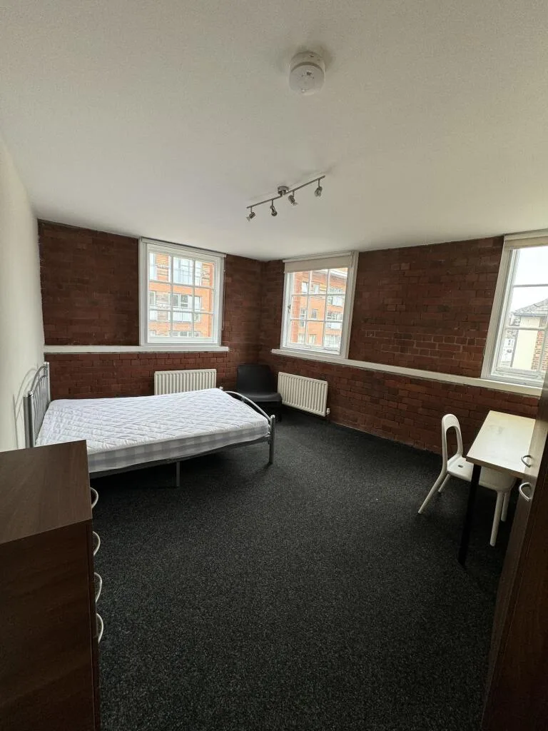 1 bedroom flat share for rent