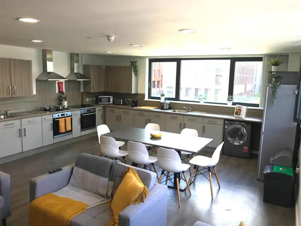 1 bedroom flat share for rent