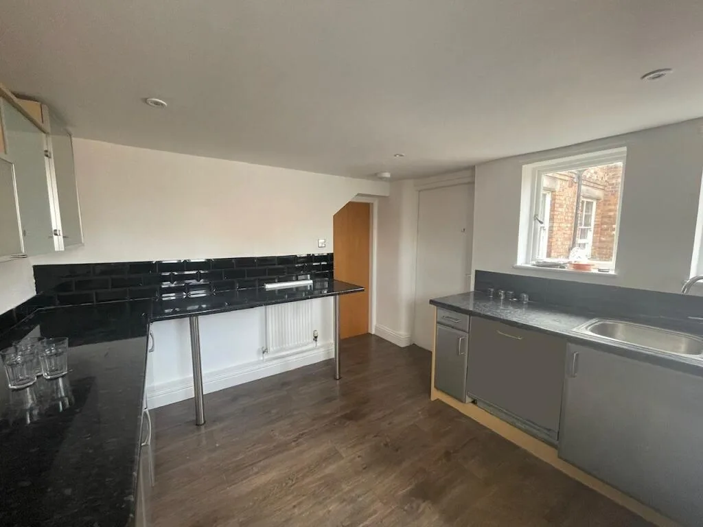 2 bedroom house for rent