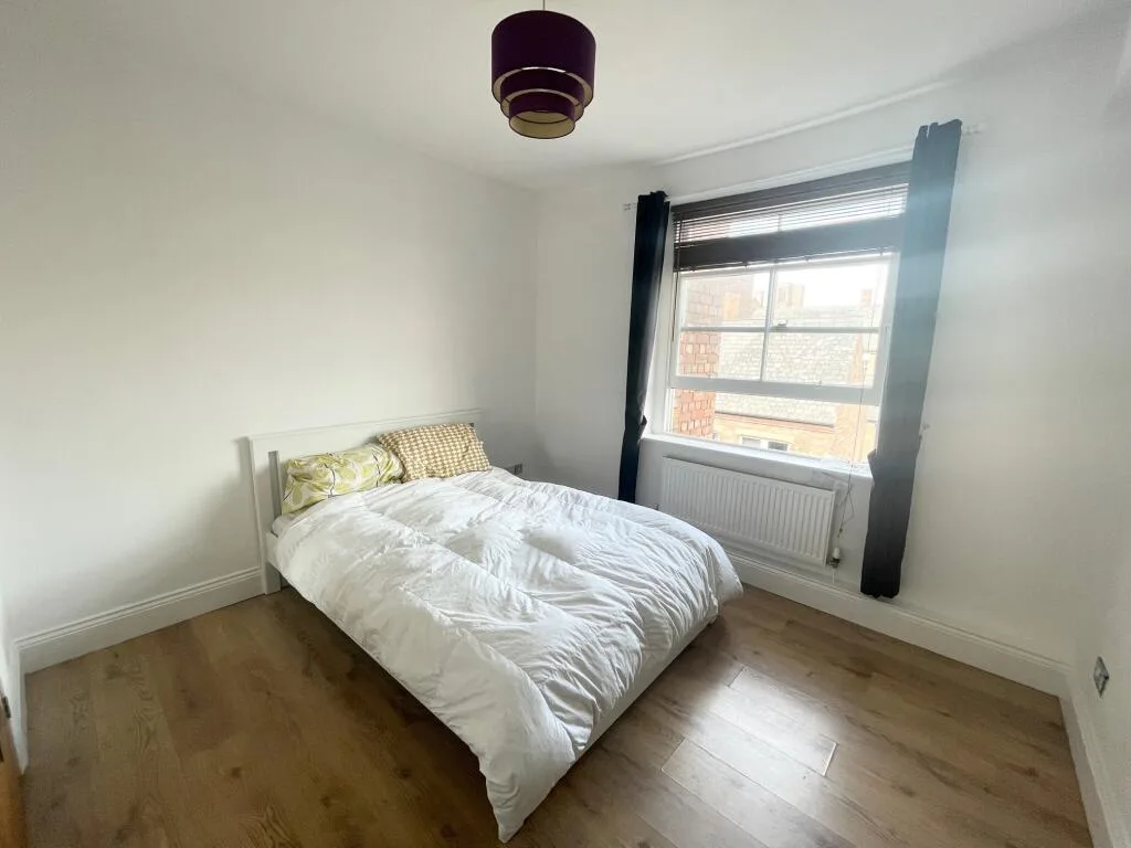 2 bedroom house for rent