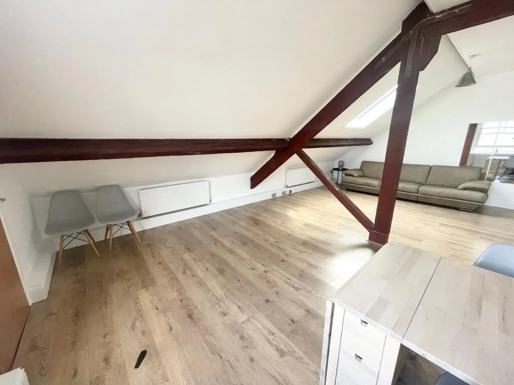 2 bedroom house for rent