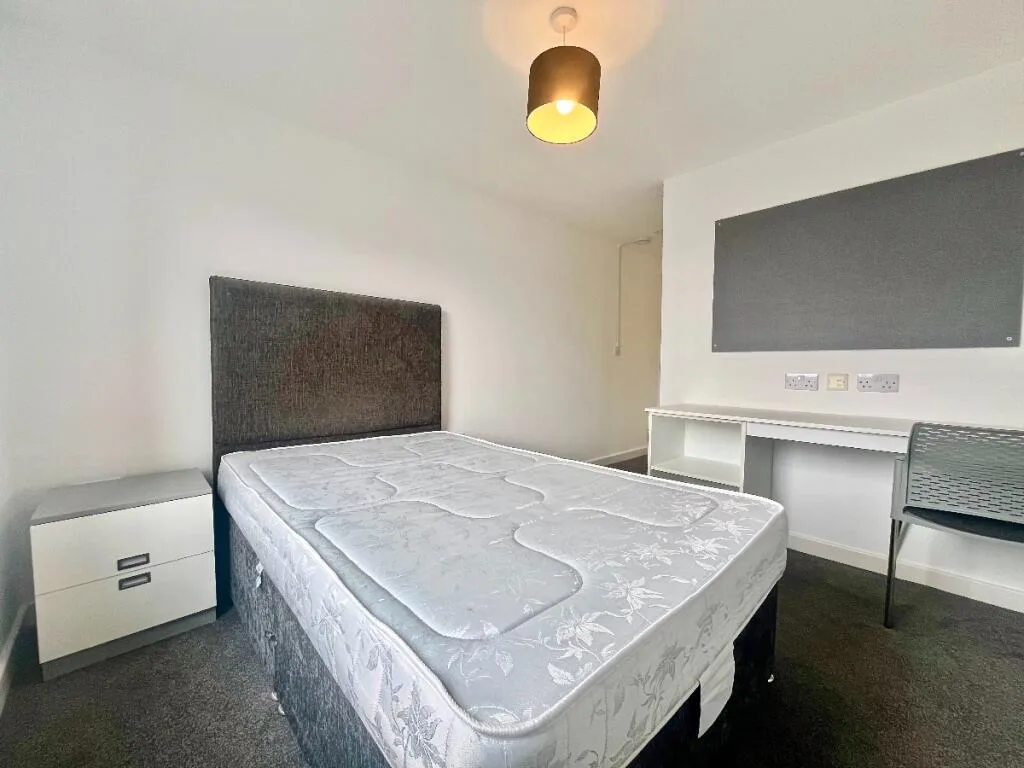 1 bedroom house share for rent