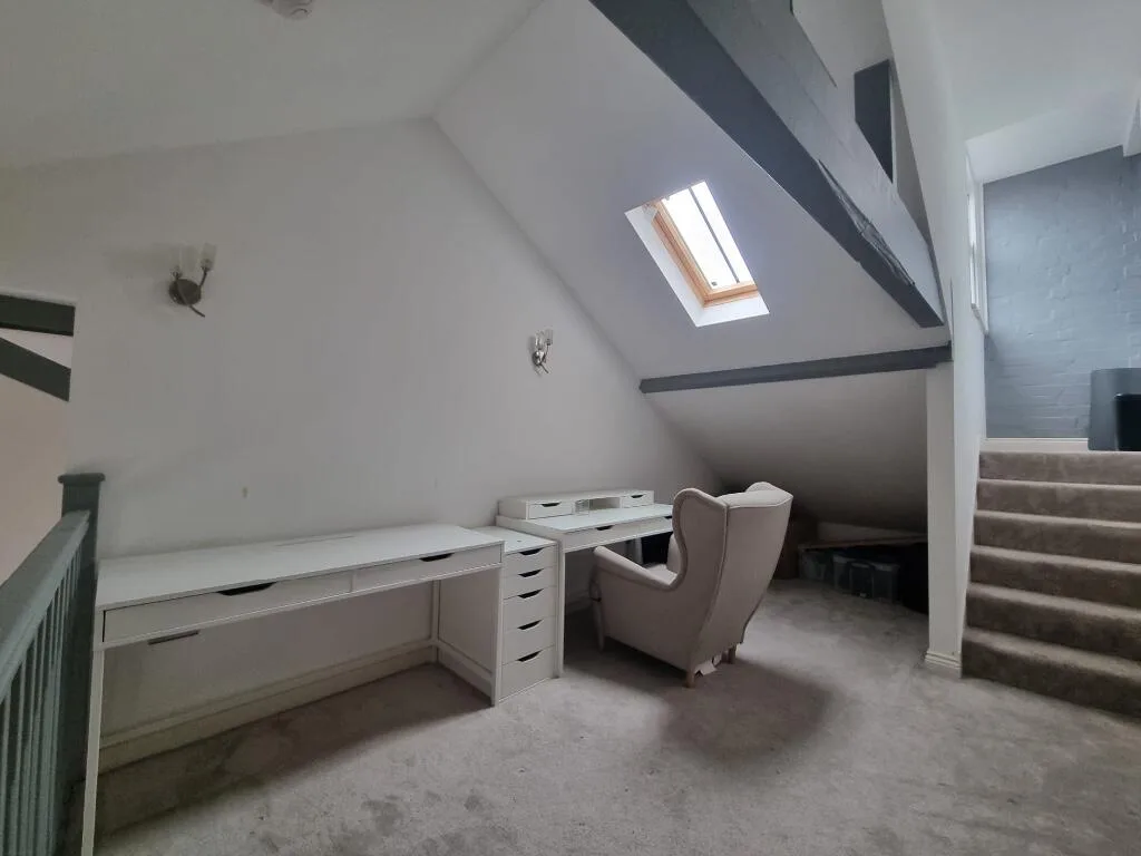 2 bedroom duplex for rent