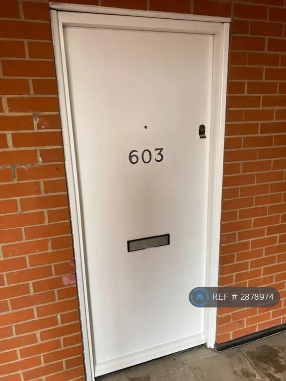 2 bedroom penthouse for rent