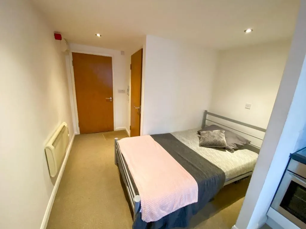 Studio flat for rent