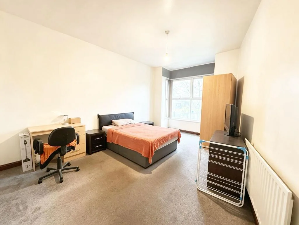 1 bedroom house share for rent