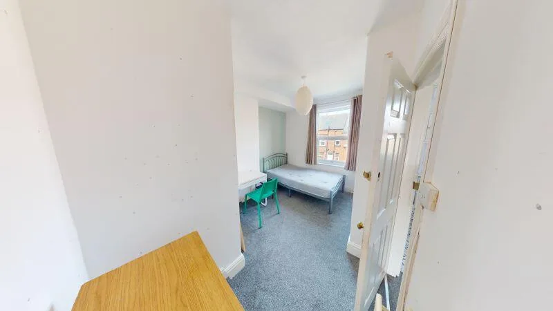 1 bedroom house share for rent