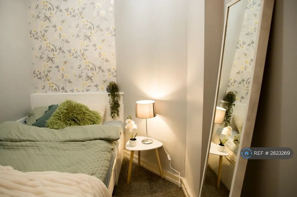 1 bedroom house share for rent