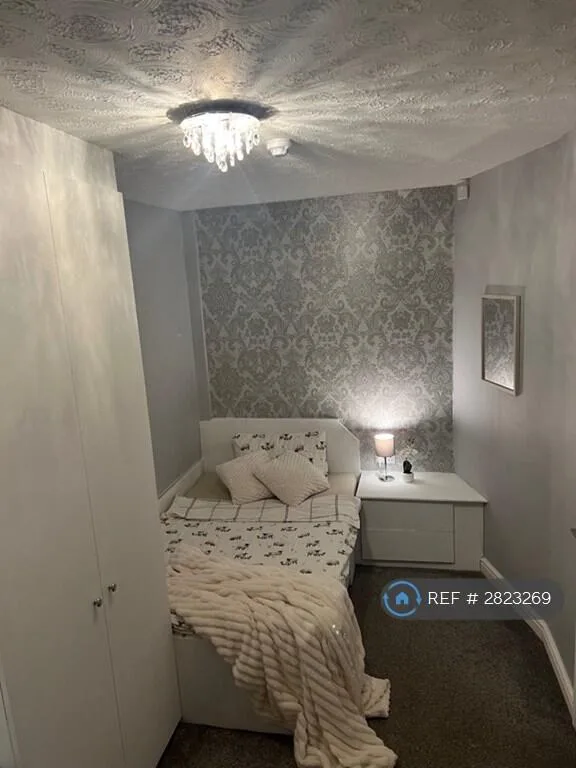 1 bedroom house share for rent