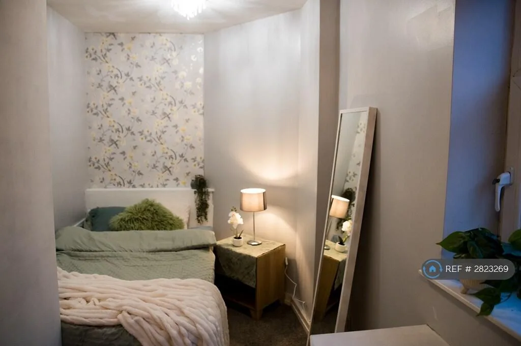 1 bedroom house share for rent