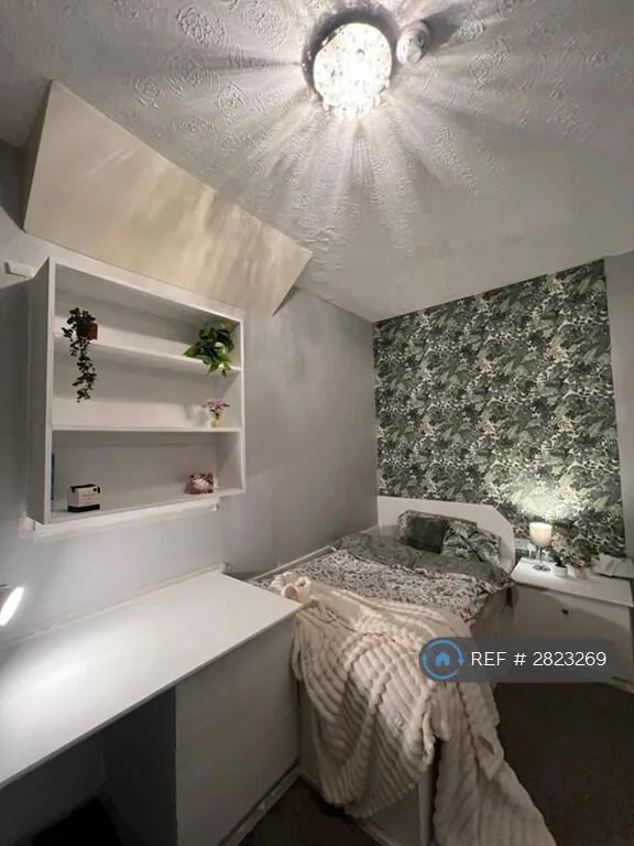 1 bedroom house share for rent