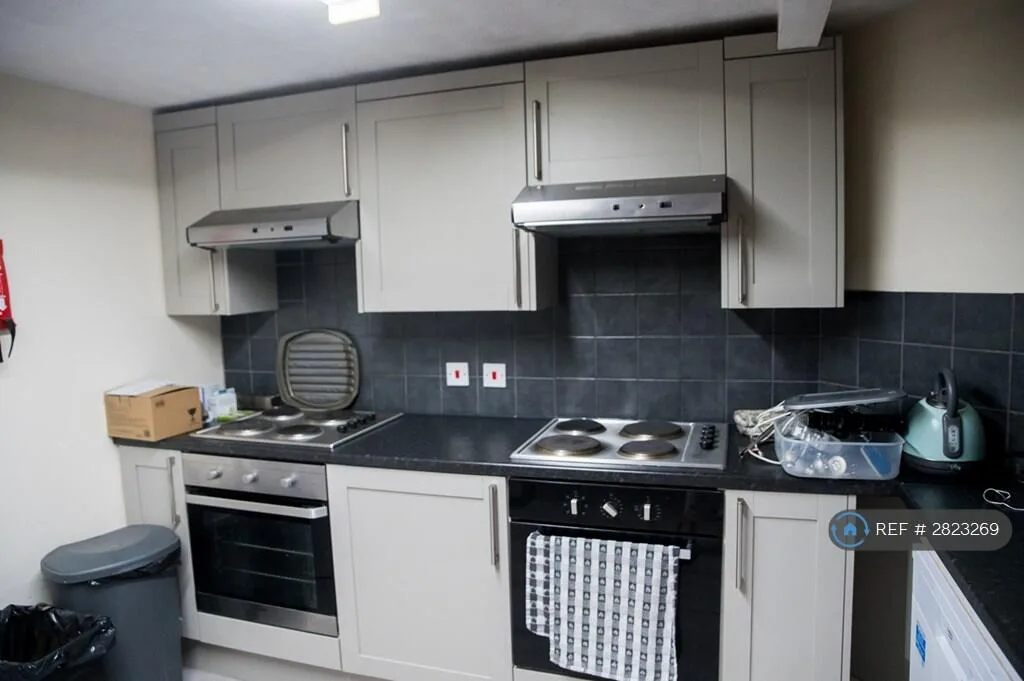 1 bedroom house share for rent